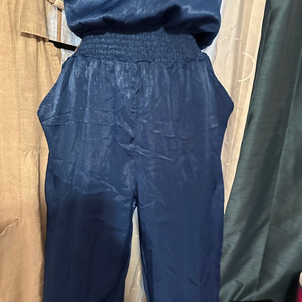 Jumpsuit in Navy Blue with Spaghetti Straps and gathered bottoms - Picture 4 of 16